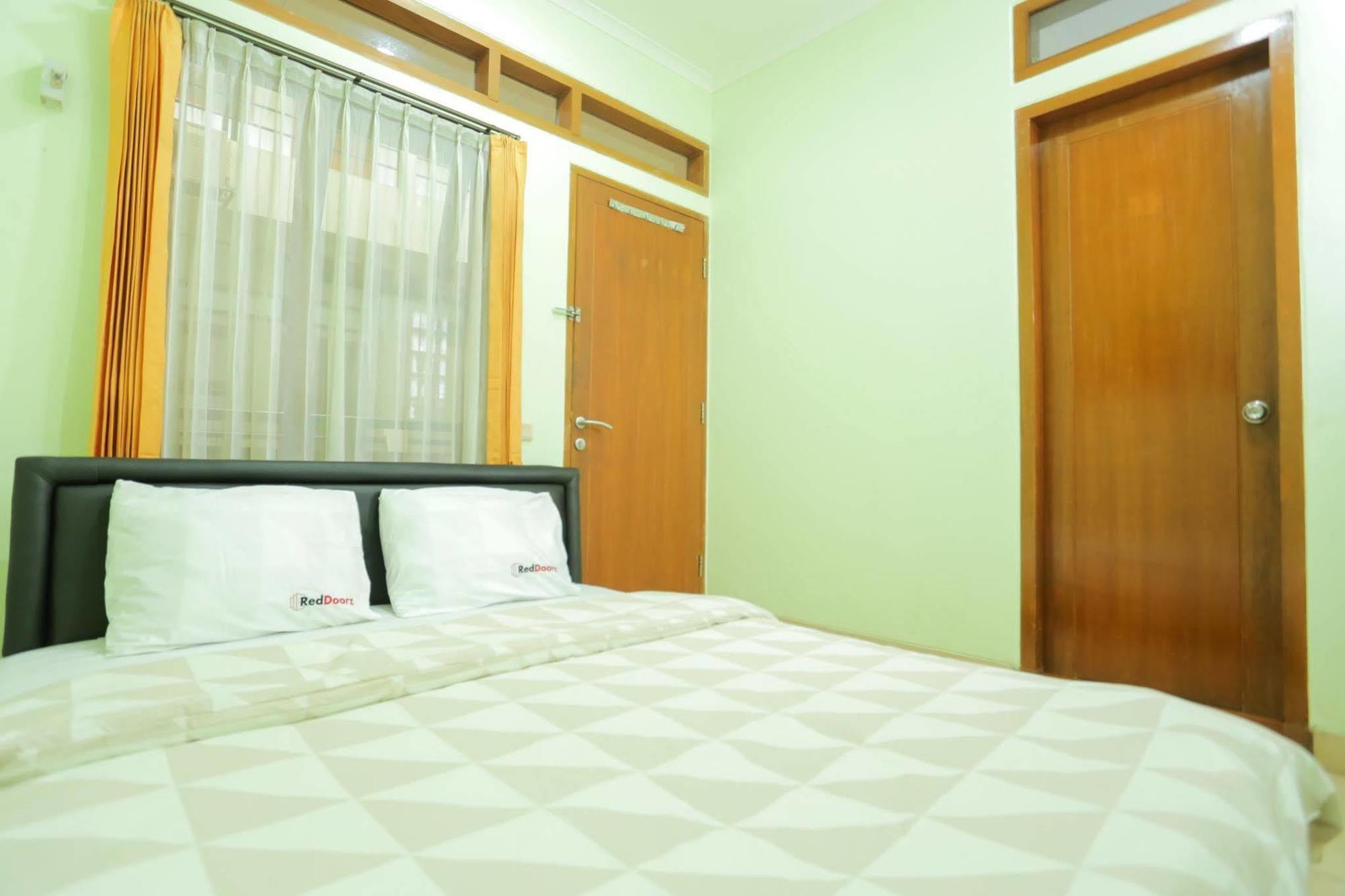 Reddoorz Near Sukajadi Hotel Bandung Eksteriør billede
